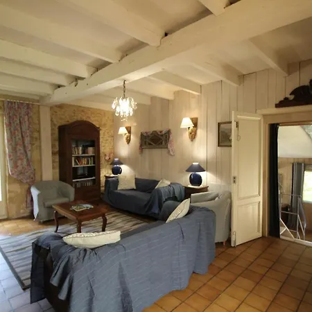 Gite Lamarmette, Tout Confort, Calme , Piscine Privative, Borne Ve, Naturisme Nyaraló